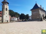 Turm und Kirche