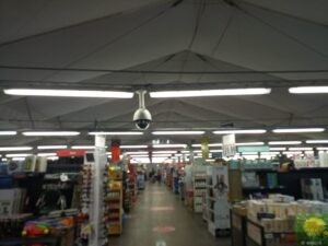 Kaufland im Zelt