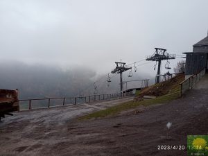 Sessellift mit Fahrradbügeln