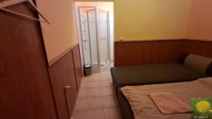 Das Zimmer im "Hotel Lilly"