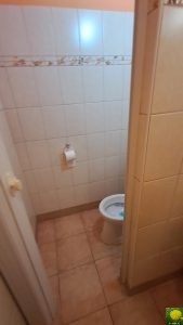 Das Klo im "Hotel Lilly"